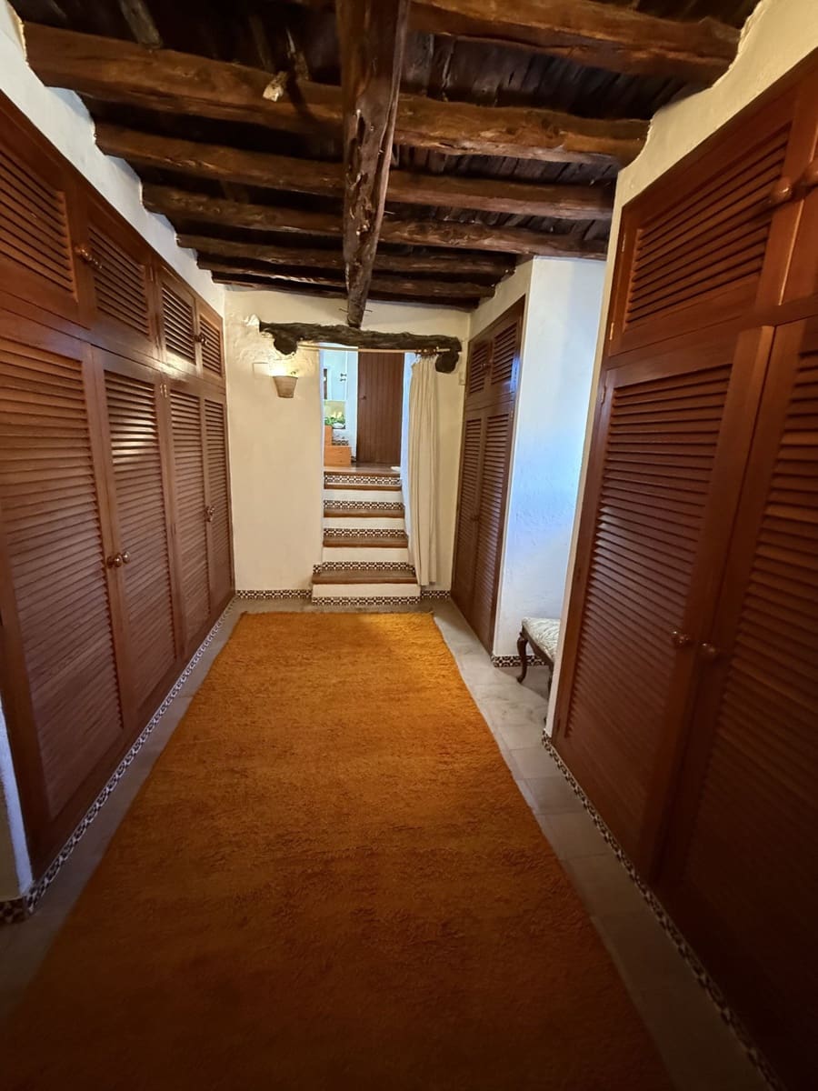 5 makuuhuone Maalaistalo myytävänä paikassa San Jose / Sant Josep de Sa Talaia mukana uima-altaan 
autotalli - 2 880 000 € (Ref: 9865933)
