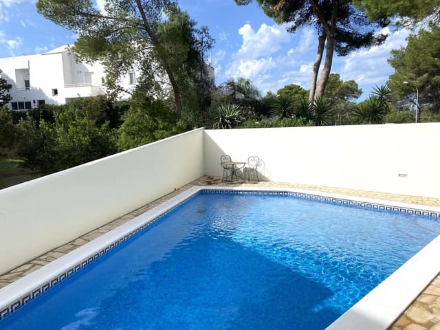 3 soverom Kjedet enebolig til salgs i La Siesta, Santa Eulalia / Santa Eularia med svømmebasseng garasje - € 1 290 000 (Ref: 9866249)