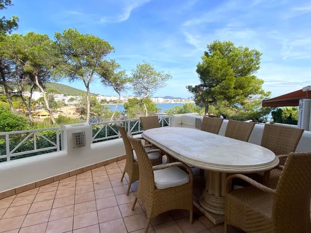 3 soverom Kjedet enebolig til salgs i La Siesta, Santa Eulalia / Santa Eularia med svømmebasseng garasje - € 1 290 000 (Ref: 9866249)