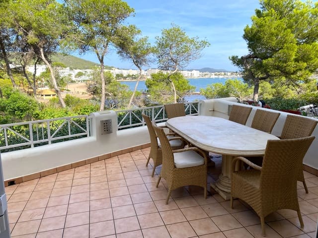 3 soverom Kjedet enebolig til salgs i La Siesta, Santa Eulalia / Santa Eularia med svømmebasseng garasje - € 1 290 000 (Ref: 9866249)