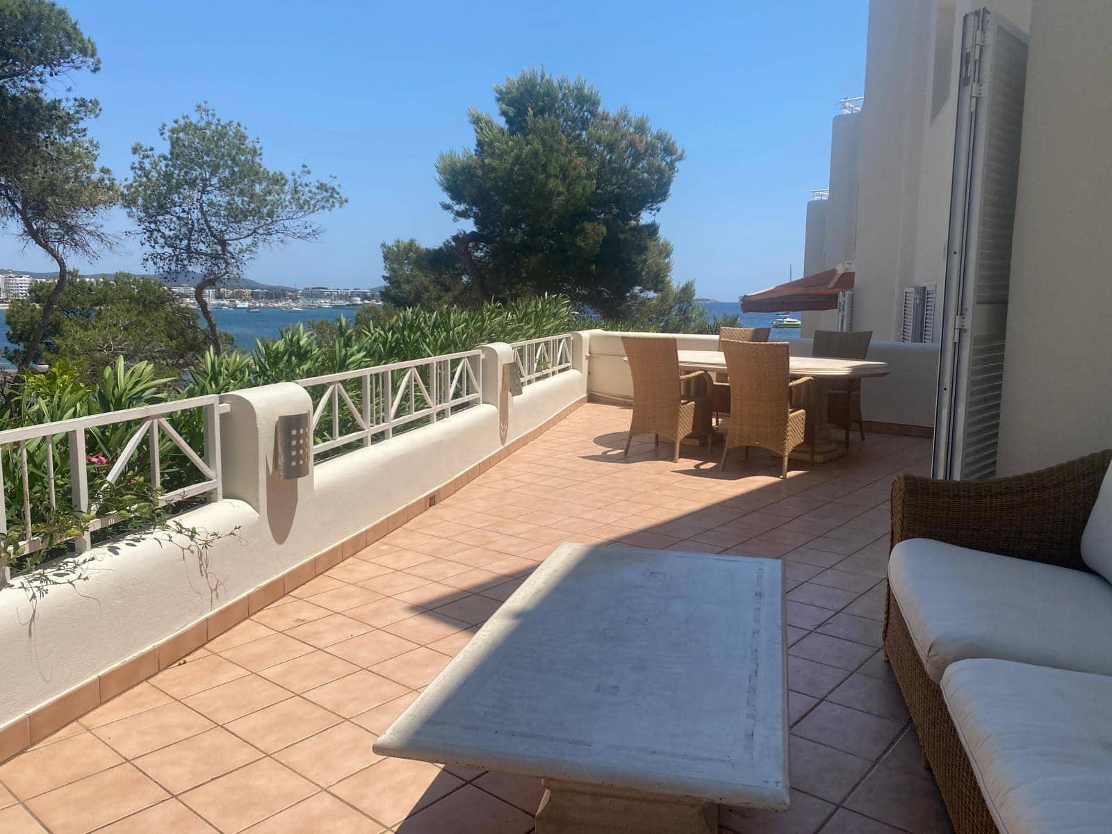3 bedroom Semi-detached Villa for sale in La Siesta with pool garage - € 1,290,000 (Ref: 9866249)