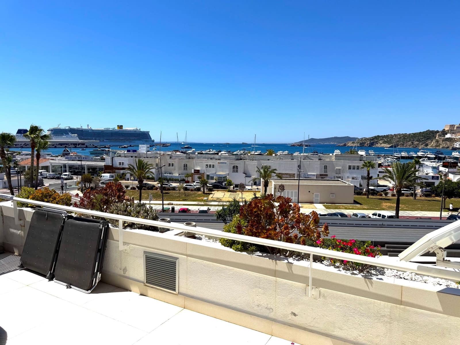 3 slaapkamer Flat te koop in Ibiza dorp met zwembad garage - € 2.439.000 (Ref: 9866442)