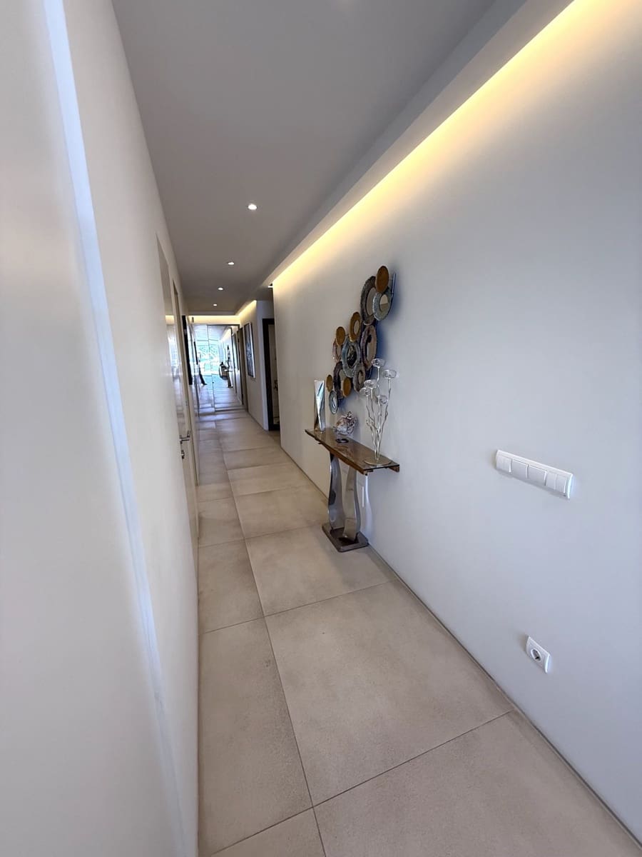 3 slaapkamer Flat te koop in Ibiza dorp met zwembad garage - € 2.439.000 (Ref: 9866442)