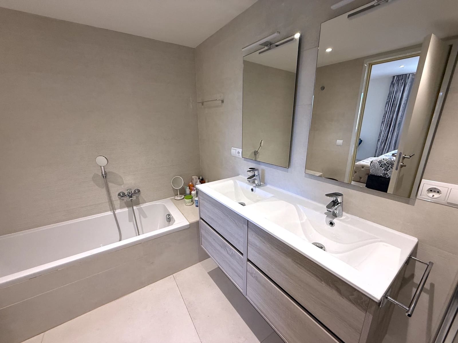 3 slaapkamer Flat te koop in Ibiza dorp met zwembad garage - € 2.439.000 (Ref: 9866442)