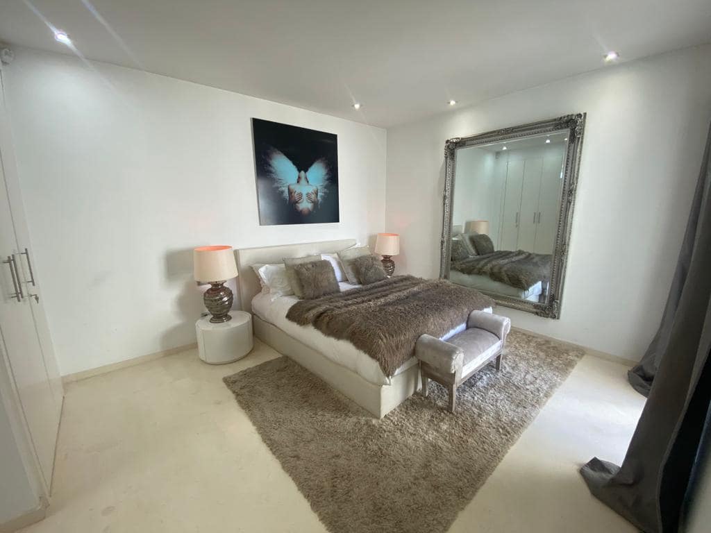 5 bedroom Semi-detached Villa for sale in Cala Vadella with pool garage - € 2,950,000 (Ref: 9888637)