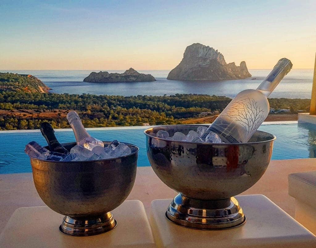 5 bedroom Semi-detached Villa for sale in Cala Vadella with pool garage - € 2,950,000 (Ref: 9888637)