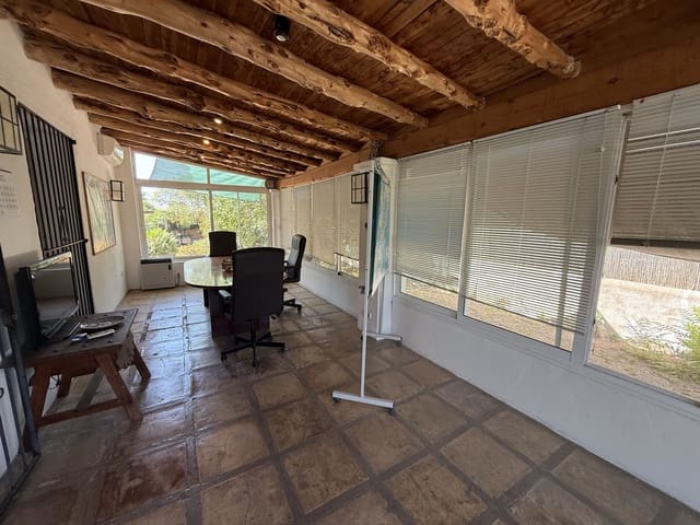 4 slaapkamer Finca/Landhuis te koop in Nuestra Señora de Jesus, Santa Eulalia / Santa Eularia met garage - € 1.500.000 (Ref: 9935291)