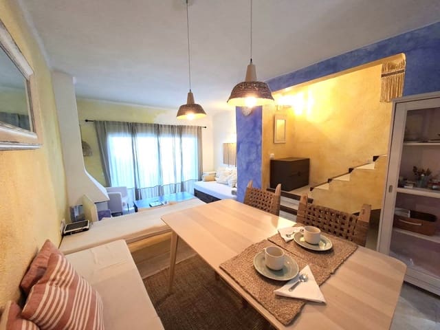 Pareado de 2 habitaciones en Sant Joan de Labritja en venta con garaje - 649.000 € (Ref: 9956324)