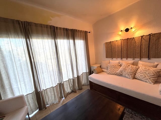 Pareado de 2 habitaciones en Sant Joan de Labritja en venta con garaje - 649.000 € (Ref: 9956324)