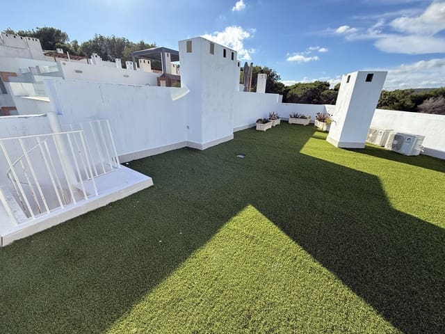 Ático de 2 habitaciones en Sant Carles de Peralta, Santa Eulalia / Santa Eularia en venta con piscina - 780.000 € (Ref: 9956613)