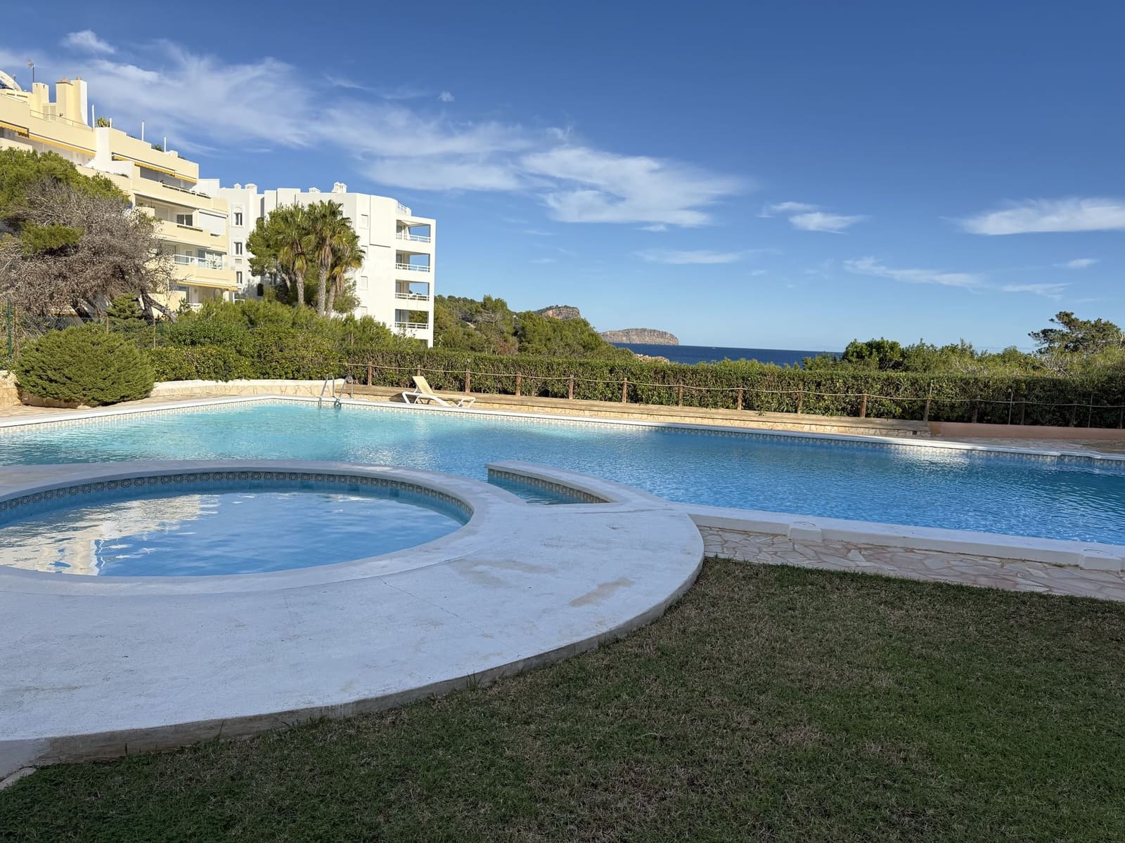 Ático de 2 habitaciones en Sant Carles de Peralta en venta con piscina - 780.000 € (Ref: 9956613)
