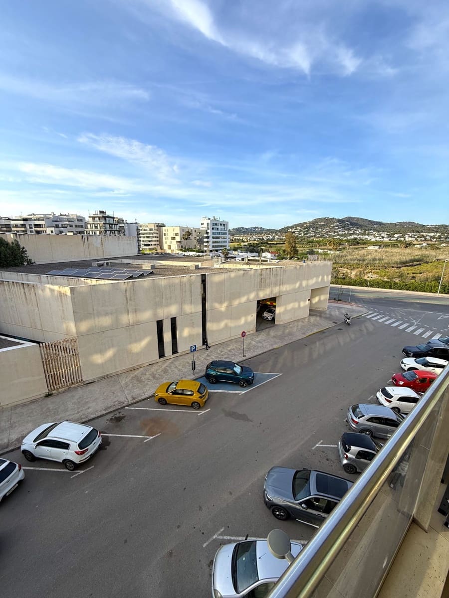 3 Zimmer Wohnung zu vermieten in Ibiza / Eivissa Stadt mit Pool Garage - 6.000 € (Ref: 9976668)