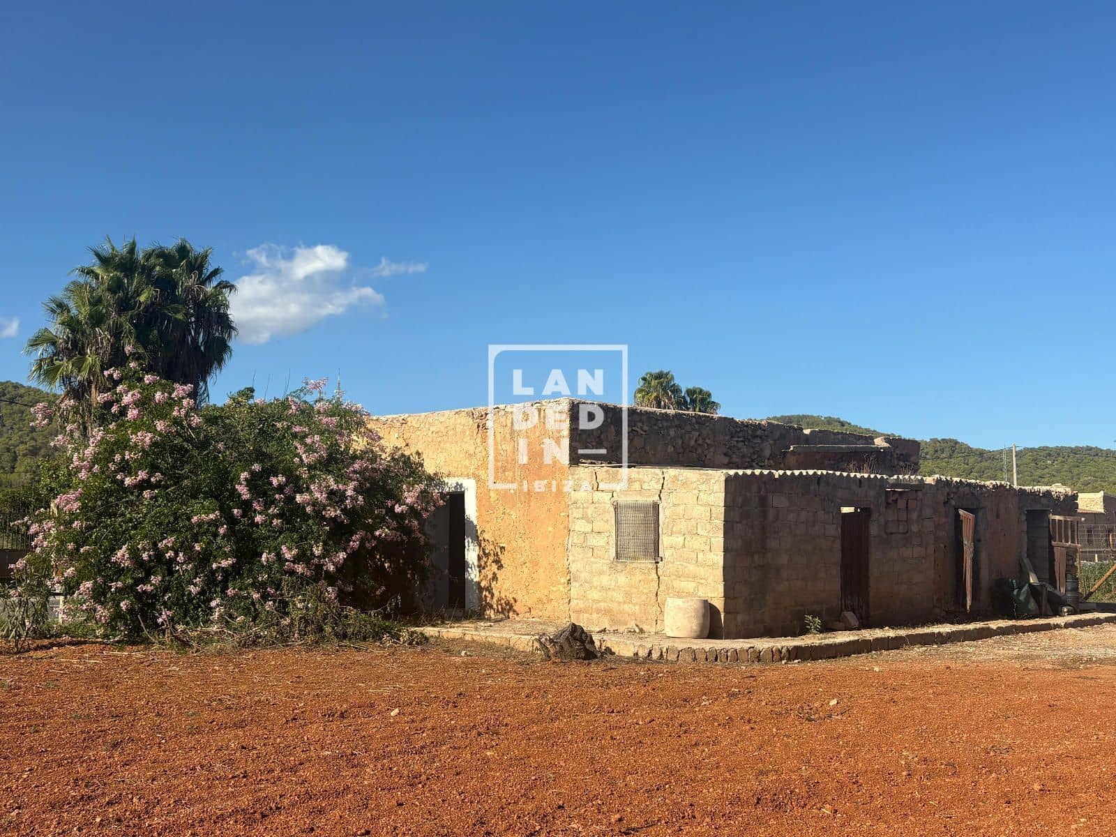 3 bedroom Villa for sale in Santa Eulalia / Santa Eularia - € 1,490,000 (Ref: 10103560)