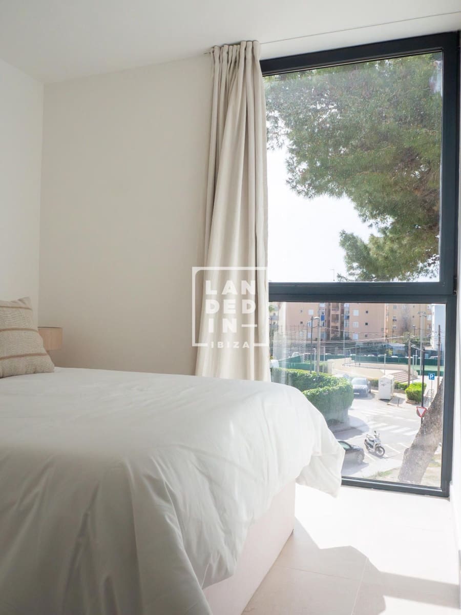 2 bedroom Penthouse for sale in Ibiza / Eivissa town with garage - € 620,000 (Ref: 9126263)
