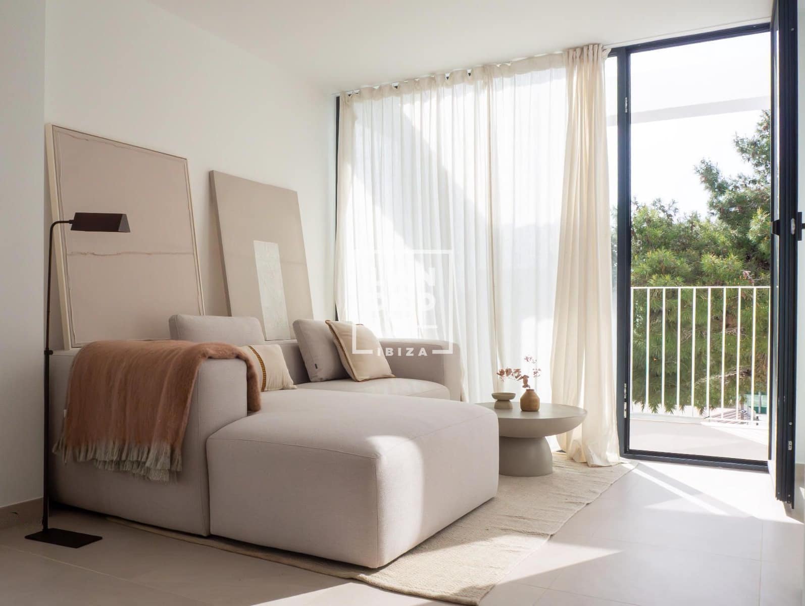 2 bedroom Penthouse for sale in Ibiza / Eivissa town with garage - € 620,000 (Ref: 9126263)