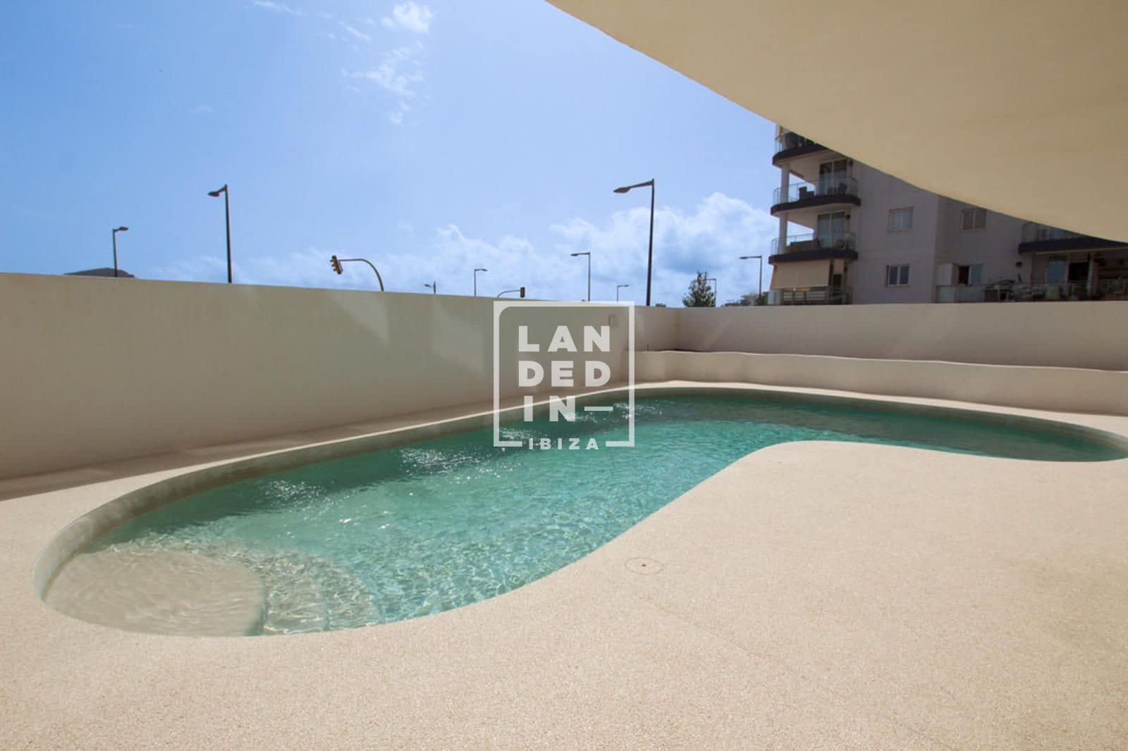 2 soverom Penthouse til salgs i Ibiza by med svømmebasseng garasje - € 1 700 000 (Ref: 9127266)