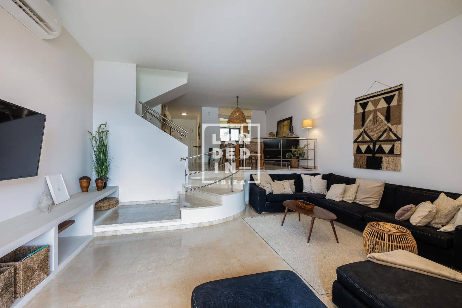 3 soveværelse Byhus til salg i Ibiza by med swimmingpool garage - € 1.595.000 (Ref: 9127271)