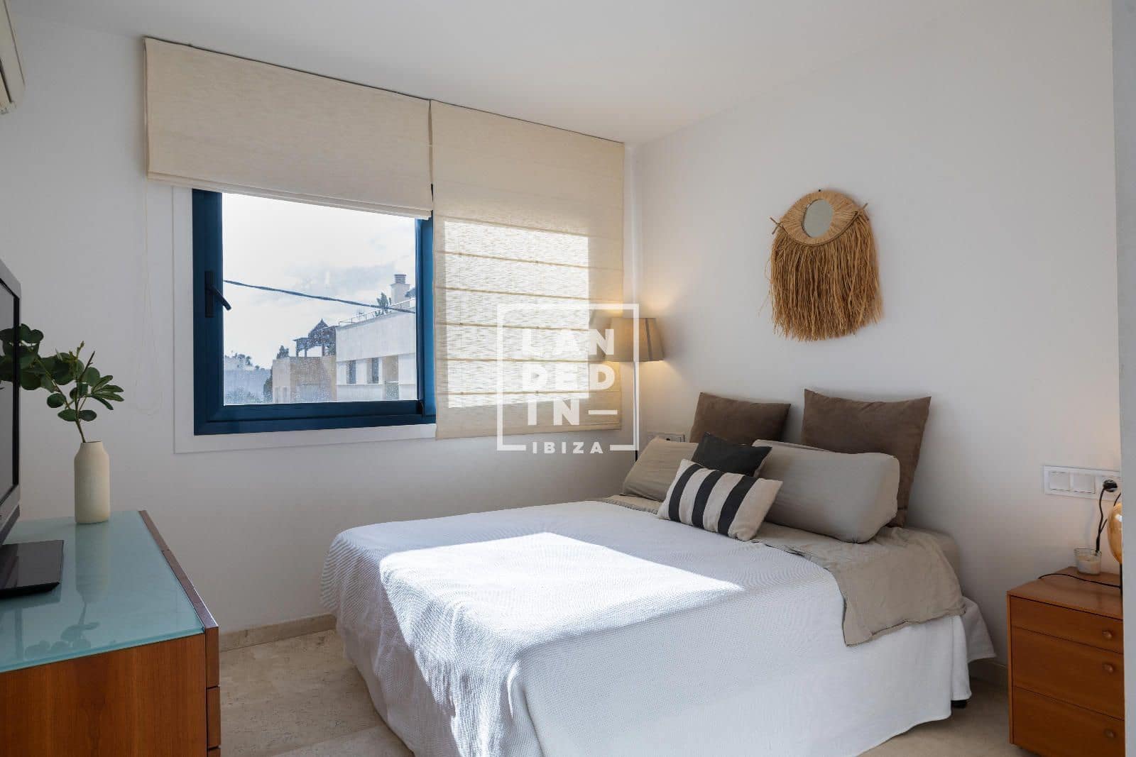 3 soveværelse Byhus til salg i Ibiza by med swimmingpool garage - € 1.595.000 (Ref: 9127271)