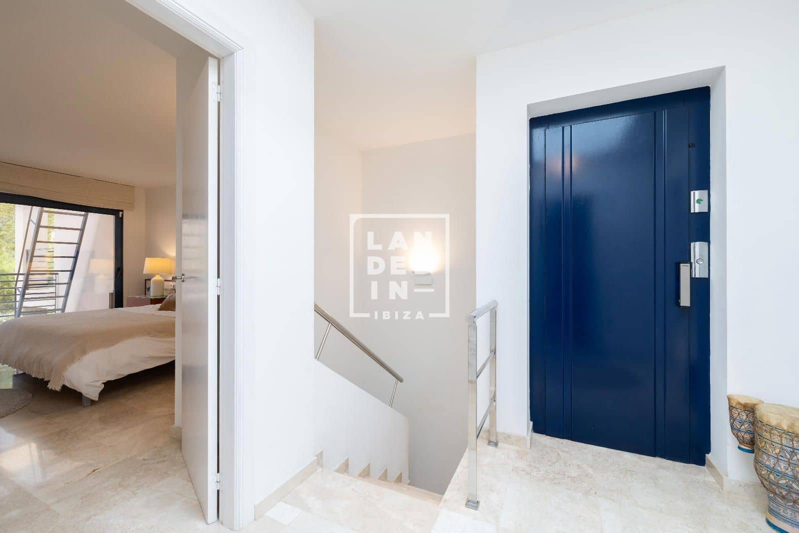 3 soveværelse Byhus til salg i Ibiza by med swimmingpool garage - € 1.595.000 (Ref: 9127271)