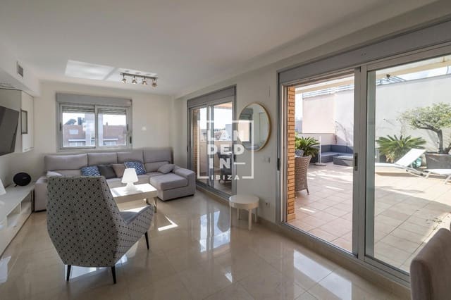 2 soveværelse Penthouse til salg i Ibiza by med swimmingpool garage - € 775.000 (Ref: 9127272)