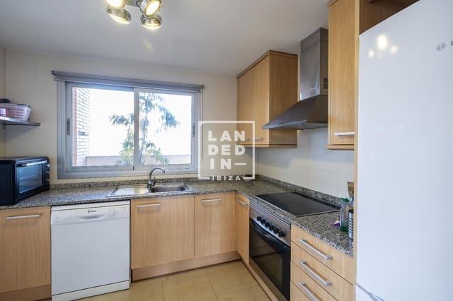 2 soveværelse Penthouse til salg i Ibiza by med swimmingpool garage - € 775.000 (Ref: 9127272)