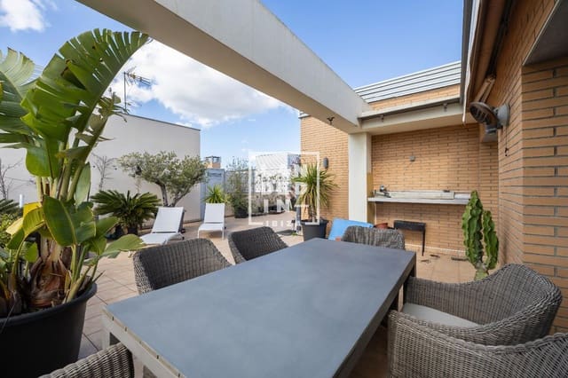 2 soveværelse Penthouse til salg i Ibiza by med swimmingpool garage - € 775.000 (Ref: 9127272)