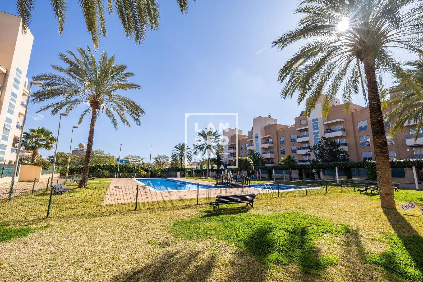 2 soveværelse Penthouse til salg i Ibiza by med swimmingpool garage - € 775.000 (Ref: 9127272)