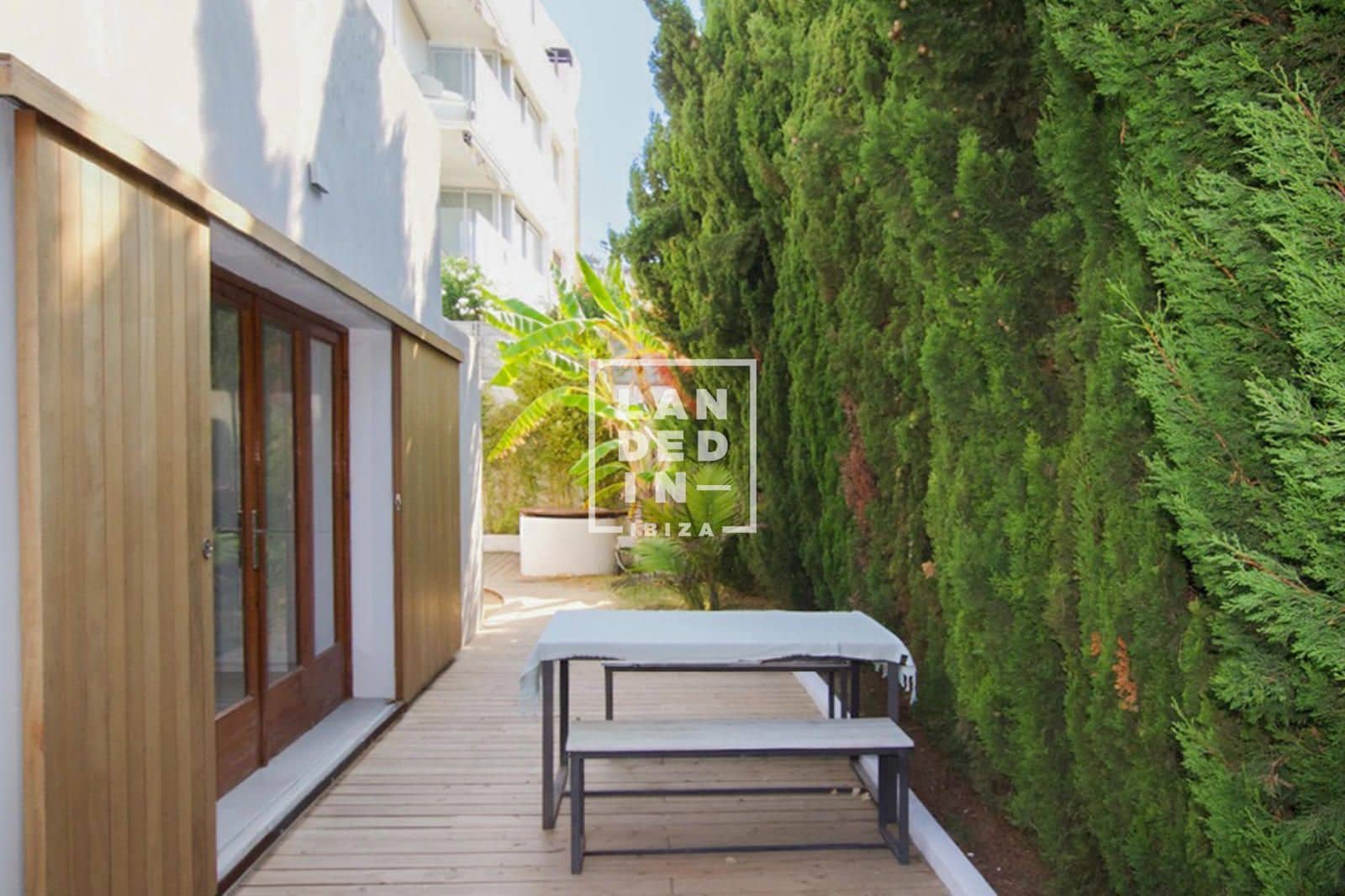 4 soverom Villa til salgs i Nuestra Senora de Jesus med svømmebasseng garasje - € 1 690 000 (Ref: 9131747)