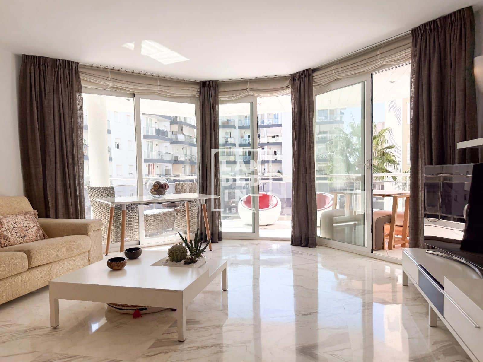 3 soveværelse Lejlighed til salg i Ibiza by med swimmingpool - € 830.000 (Ref: 9235446)