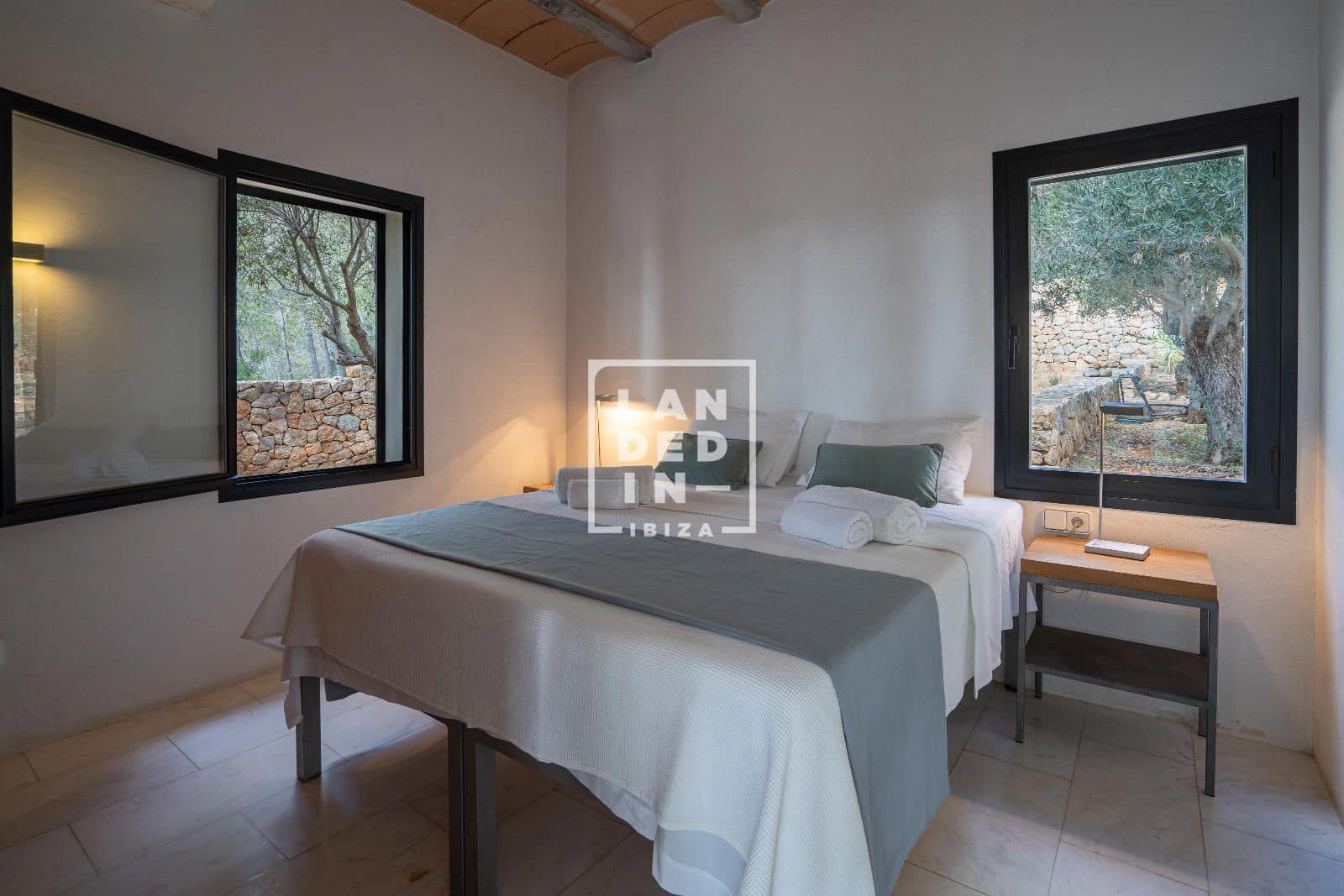 Chalet de 6 habitaciones en Santa Eulalia / Santa Eularia en venta con piscina - 6.500.000 € (Ref: 9353985)