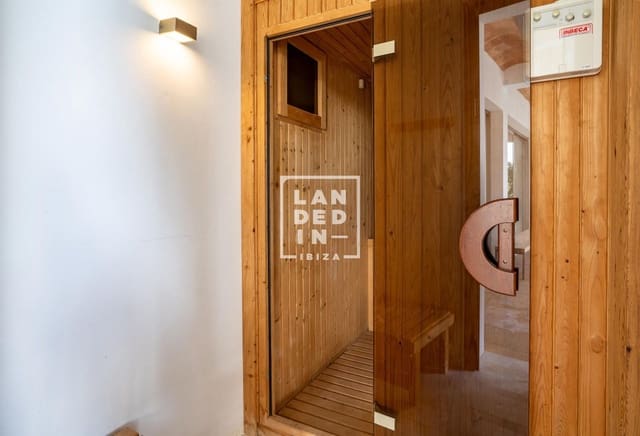 6 bedroom Villa for sale in Santa Eulalia / Santa Eularia with pool - € 6,500,000 (Ref: 9353985)