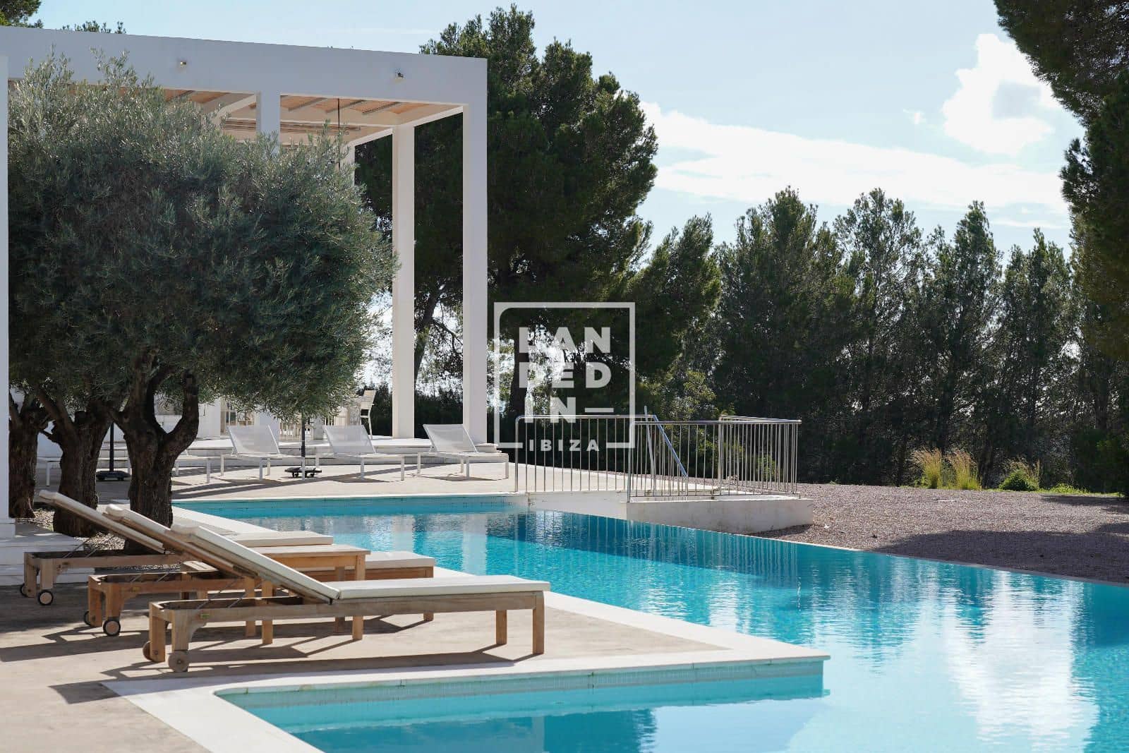 Chalet de 6 habitaciones en Santa Eulalia / Santa Eularia en venta con piscina - 6.500.000 € (Ref: 9353985)