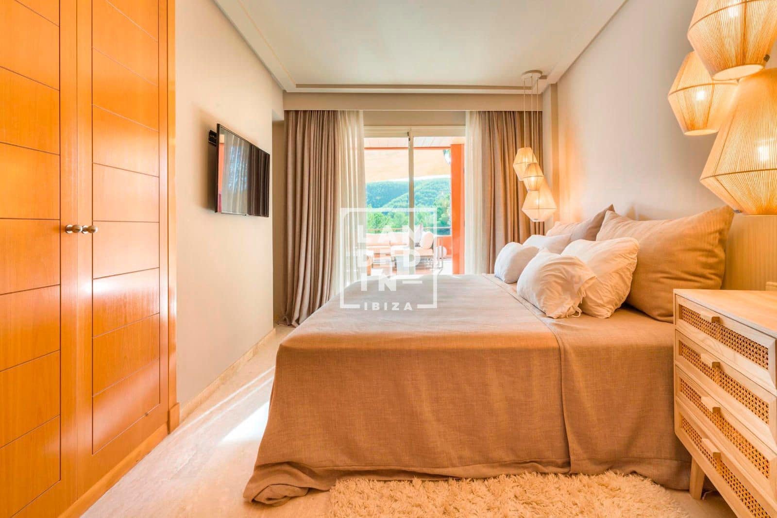 2 sypialnia Mieszkanie na sprzedaż w Roca Llisa z basenem garażem - 850 000 € (Ref: 9432459)