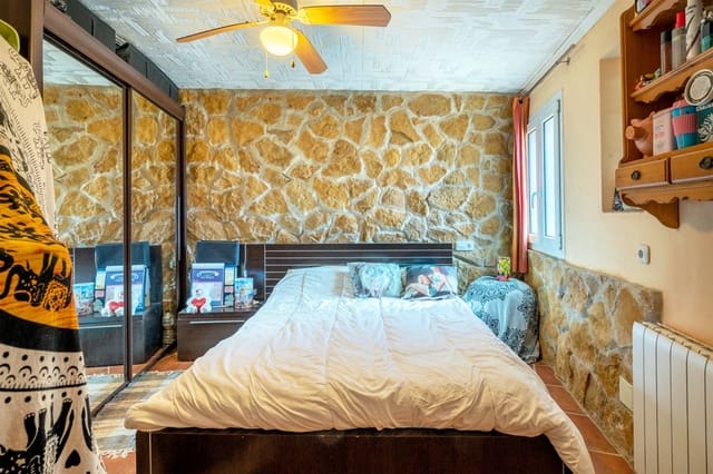 3 soveværelse Byhus til salg i Puerto de Andratx, Andratx med swimmingpool - € 420.000 (Ref: 7475263)