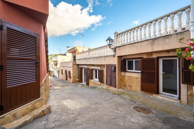 3 soveværelse Byhus til salg i Puerto de Andratx, Andratx med swimmingpool - € 420.000 (Ref: 7475263)