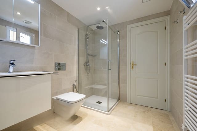 2 soveværelse Penthouse til salg i Santa Ponsa, Calvià med swimmingpool - € 799.000 (Ref: 9133710)