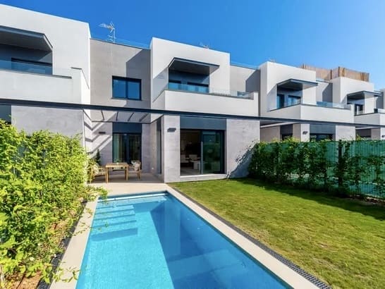 4 makuuhuone Rivitalo myytävänä paikassa Can Pastilla, Palma de Mallorca - 1 300 000 € (Ref: 9133711)