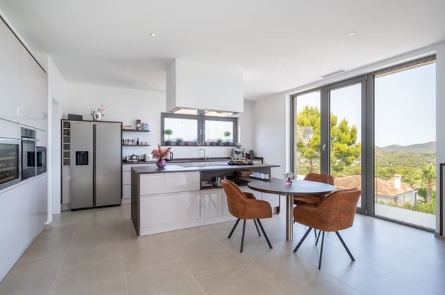 4 chambre Villa/Maison à vendre à Santa Ponsa, Calvià avec piscine - 4 850 000 € (Ref: 9133713)