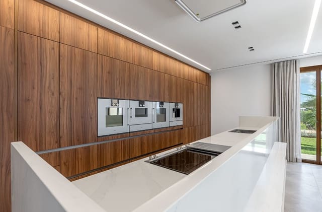 3 soveværelse Villa til salg i Puerto de Andratx, Andratx med swimmingpool - € 24.500.000 (Ref: 9135585)