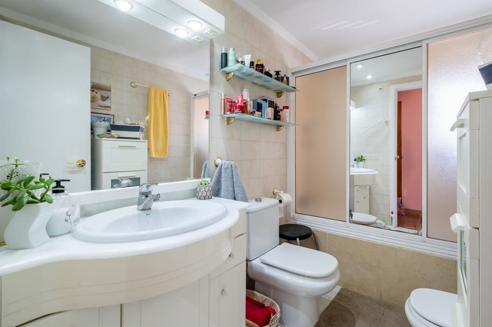 Piso de 3 habitaciones en Santa Ponsa en venta - 550.000 € (Ref: 9136120)