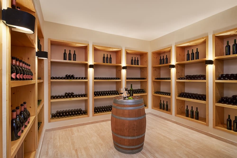 7 bedroom Finca/Country House for sale in Santa Eugenia with pool - € 9,800,000 (Ref: 9136122)