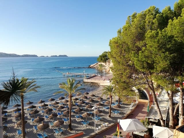 43 soveværelse Hotel til salg i Peguera / Paguera, Calvià med swimmingpool - € 13.000.000 (Ref: 9136125)