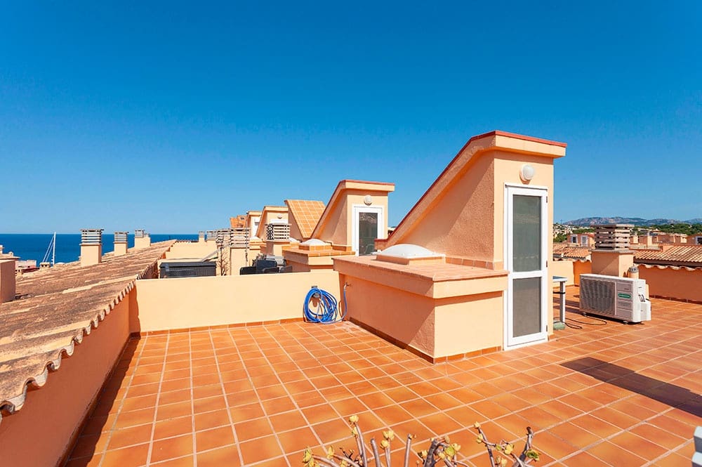 3 soveværelse Penthouse til salg i El Toro / Port Adriano med swimmingpool - € 750.000 (Ref: 9136126)