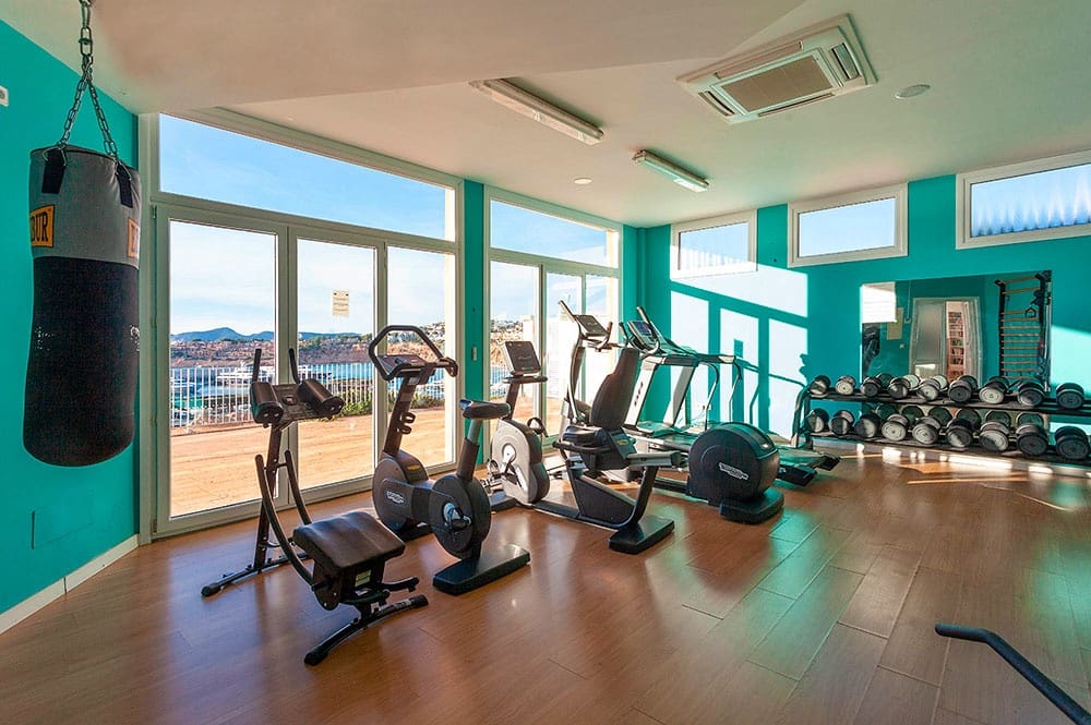 3 soveværelse Penthouse til salg i El Toro / Port Adriano med swimmingpool - € 750.000 (Ref: 9136126)