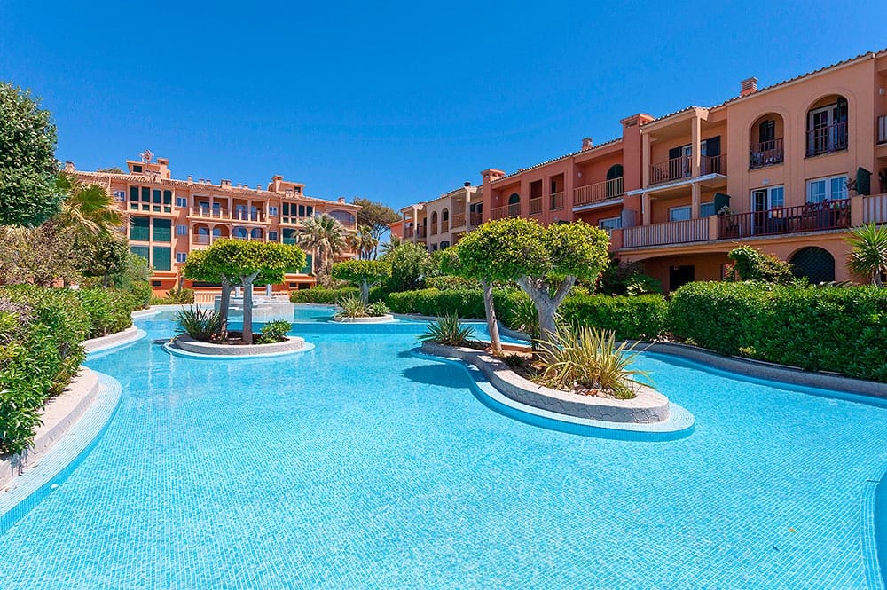 3 soveværelse Penthouse til salg i El Toro / Port Adriano med swimmingpool - € 750.000 (Ref: 9136126)