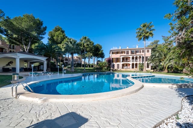 4 soveværelse Byhus til salg i Santa Ponsa, Calvià med swimmingpool - € 750.000 (Ref: 9191975)