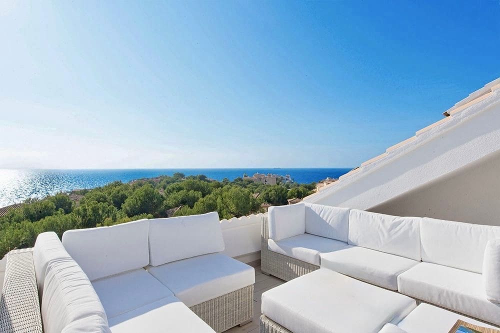 3 bedroom Penthouse for sale in Santa Ponsa with pool - € 1,280,000 (Ref: 9219451)