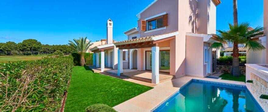 3 soveværelse Villa til salg i Santa Ponsa med swimmingpool - € 1.750.000 (Ref: 9241209)