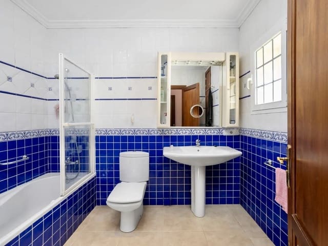 3 Zimmer Villa zu verkaufen in Santa Ponsa, Calvià mit Pool - 2.100.000 € (Ref: 9255934)