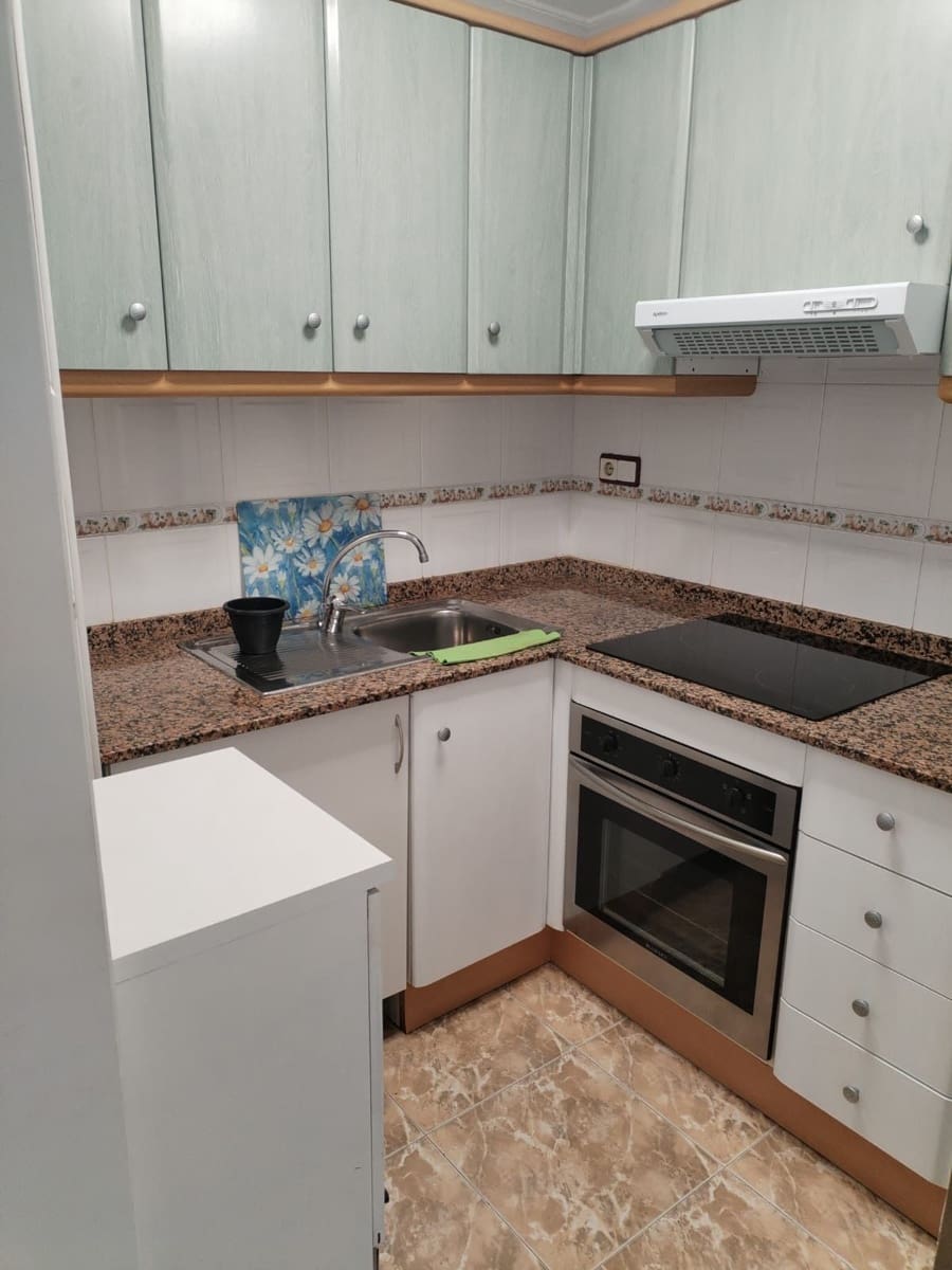 2 camera da letto Appartamento da affittare in Torrevieja con piscina garage - 850 € (Rif: 10024673)